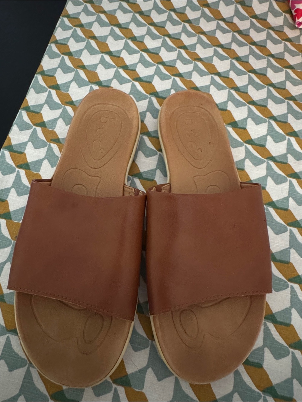 boc Women’s Brown Wide-Band Slide Sandals